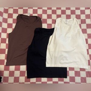 Yogalicious Tanks Size XL